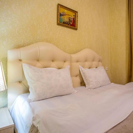 Hotel Vladi クタイシ エクステリア 写真