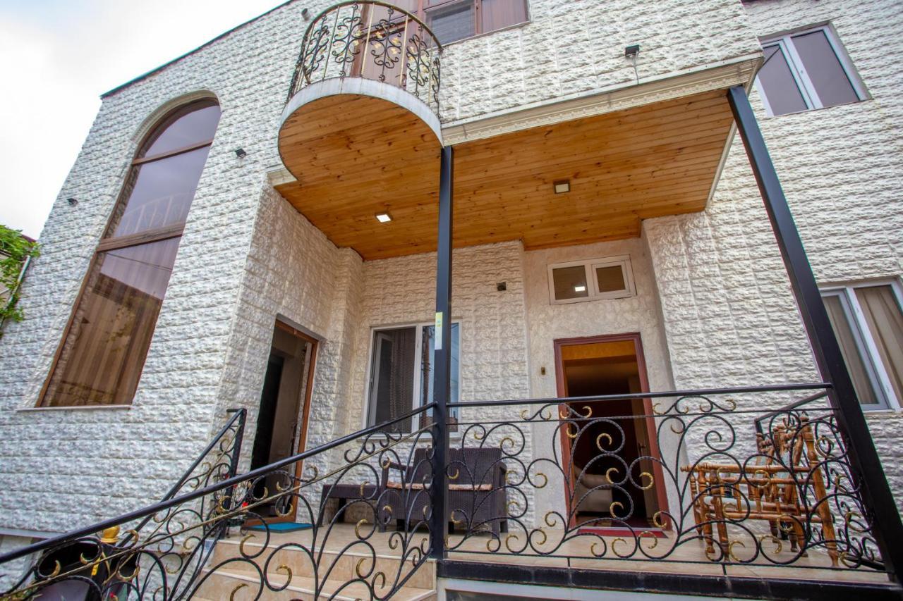 Hotel Vladi クタイシ エクステリア 写真
