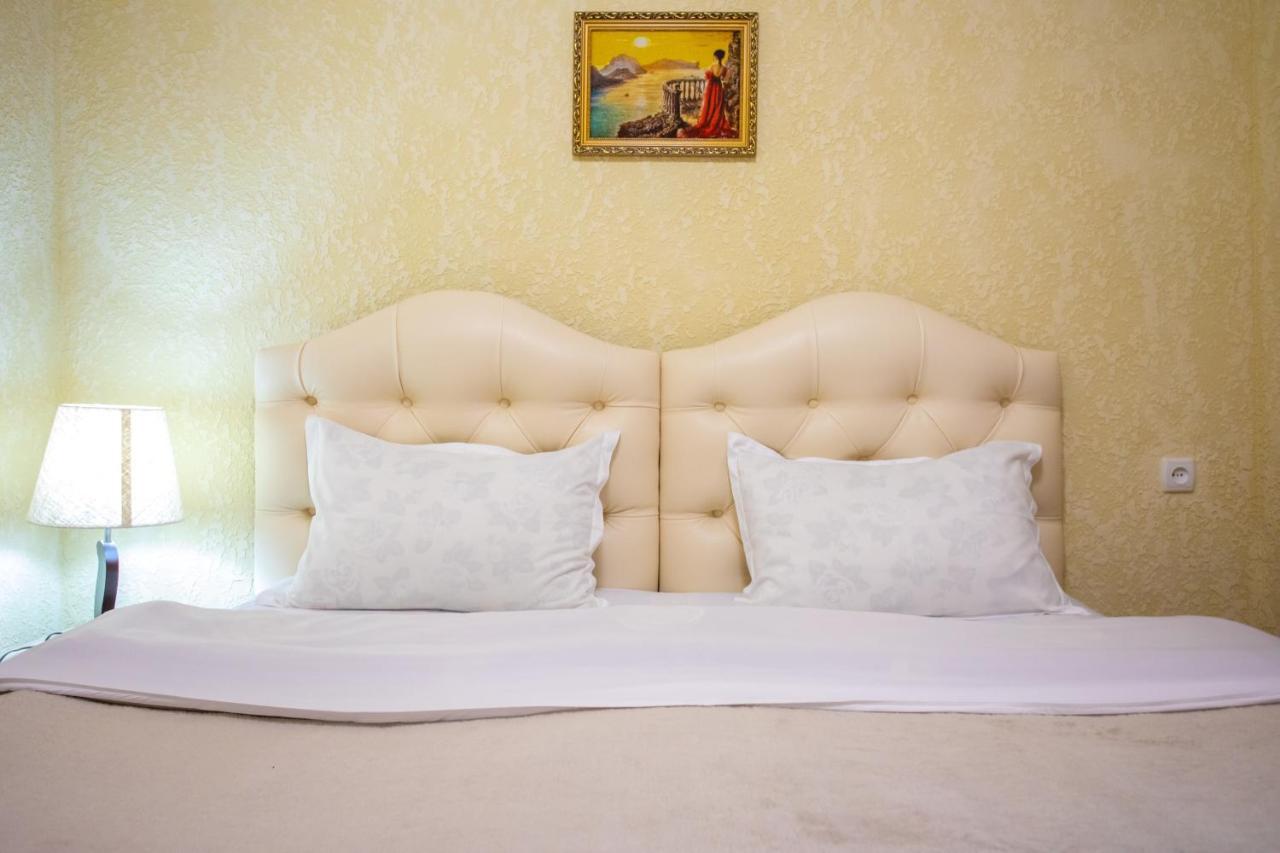 Hotel Vladi クタイシ エクステリア 写真